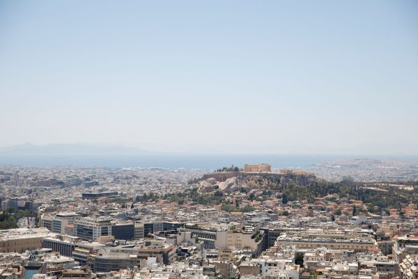 In der Hauptstadt Athen schreckte das Beben viele Menschen aus dem Schlaf. (Archivbild) - © Socrates Baltagiannis/dpa