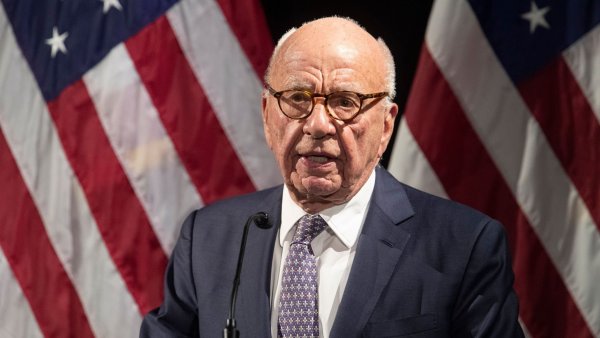 Rupert Murdoch hat sich im Streit um die Erbregelung für sein Medienimperium durchgesetzt. (Archivbild) - © Mary Altaffer/AP/dpa
