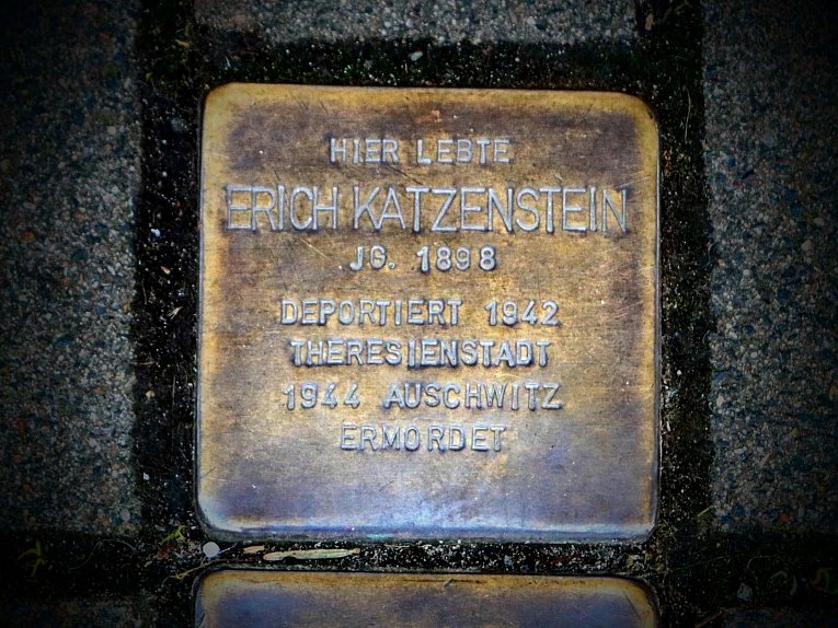 Schuhstraße 28