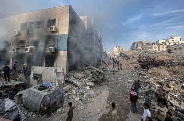 Rund 45 Luftangriffe am Tag bringen dem Gazastreifen Tod und Verwüstung. (Archivbild) - © Hadi Daoud/APA Images via ZUMA Press Wire/dpa