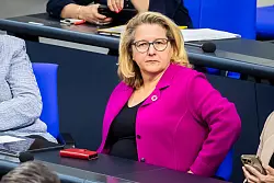 Svenja Schulze (SPD) ist Bundesministerin f&uuml;r wirtschaftliche Zusammenarbeit und Entwicklung &ndash; und rechnet sich erneut Chancen aus. - &copy; Christoph Soeder/dpa