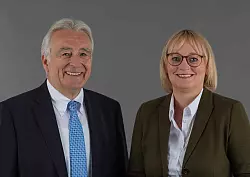 Klare Erwartungen an die neue Bundesregierung: IHK-Präsident Volker Steinbach und IHK-Hauptgeschäftsführerin Svenja Jochens - © IHK Lippe