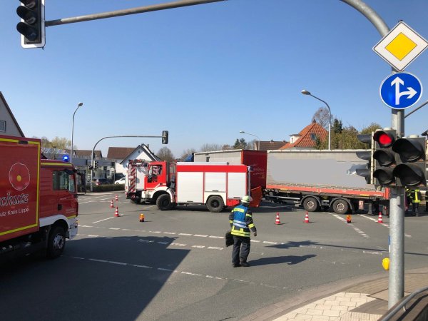 Bei einem Unfall auf der Richard-Wagner-Straße in Lemgo ist eine Frau schwer verletzt worden. - © Till Brand