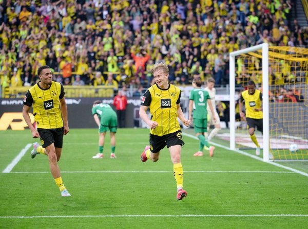 Daniel Svensson schoss gegen Gladbach sein erstes Bundesligator. - © Bernd Thissen/dpa