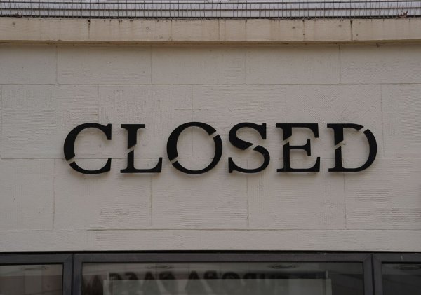 Das Kartellamt hat keine Bedenken gegen den Kauf des insolventen Modelabels Closed durch den Marc O´Polo-Mehrheitseigentümer Capital-Home. (Archivbild) - © Marcus Brandt/dpa