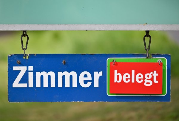 Der Sommermonat August hat Hotels und Pensionen gute Geschäfte beschert. (Symbolbild) - © Patrick Pleul/dpa