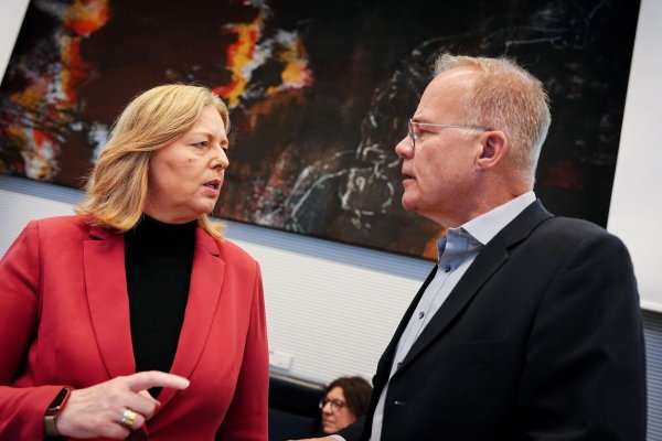 Für die SPD ist die Bürgergeld-Reform kein einfacher Schritt. (Archivbild) - © Kay Nietfeld/dpa