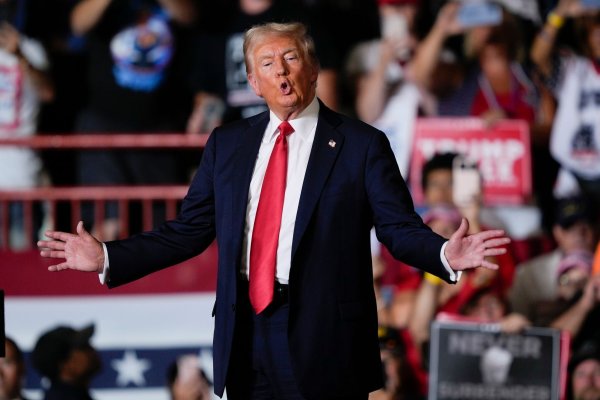 Trump will gegen Harris zu einem TV-Duell antreten. (Archivbild) - © Matt Rourke/AP