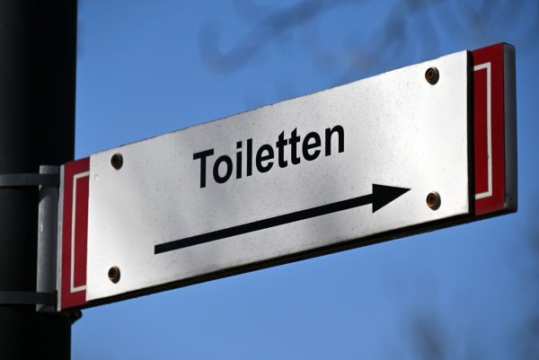 Der Welttoilettentag ist seit 2013 ein offizieller UN-Welttag. (Archivbild) - © Martin Schutt/dpa