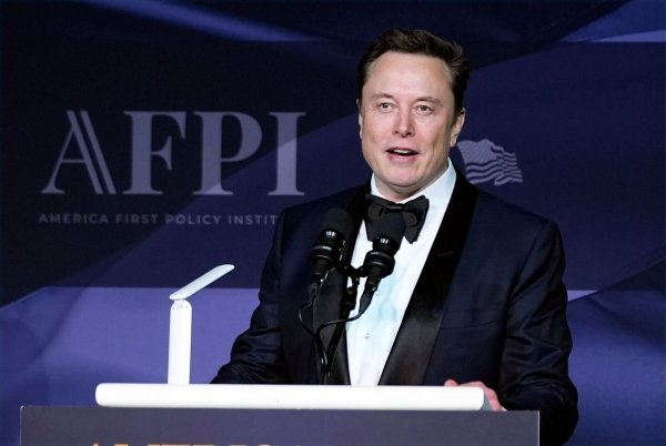 Auf seiner Plattform X hatte Musk zuletzt für die AfD geworben. (Archivbild) - © Alex Brandon/AP
