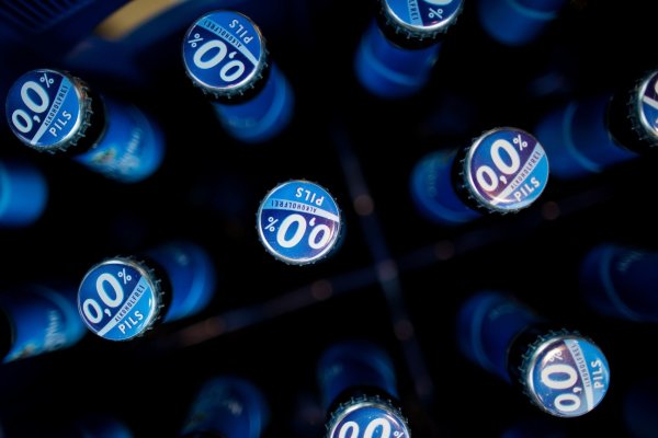 Wirklich alkoholfrei? Nur wenn null Komma null draufsteht, ist auch 0,0 % Alkohol drin. - © Rolf Vennenbernd/dpa/dpa-tmn