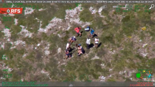 Der Student wurde nach fast zwei Wochen in der Wildnis gefunden. - © Nsw Rural Fire Service/NSW Rural Fire Service/dpa