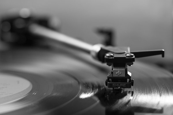 „Wir bauen unsere Produktionskapazitäten im Vinylbereich wieder auf und aus. Der Markt ist explodiert" sagt Sonopress-Geschäftsführer Sven Deutschmann. - © Symbolbild: Pixabay