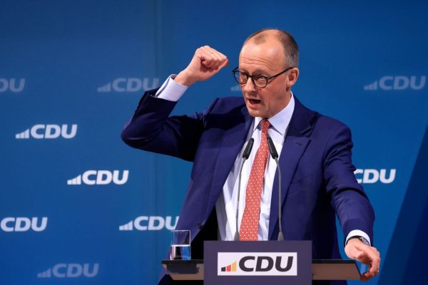 Eine Mehrheit in NRW wünscht sich für die CDU die SPD als Koalitionspartner, falls Friedrich Merz Bundeskanzler wird. - © Oliver Berg/dpa