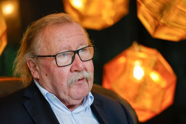 Der Philosoph Peter Sloterdijk sieht in der schwarz-roten Koalition schon den Keim für deren Zerfall angelegt. (Archivbild) - © Thomas Banneyer/dpa