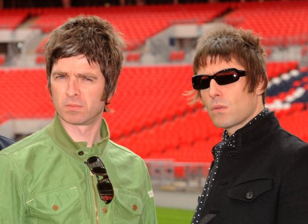 Nach dem Start der Tournee am 4. Juli will Oasis weltweit Konzerte geben. (Archivbild) - © Zak Hussein/PA Wire/dpa