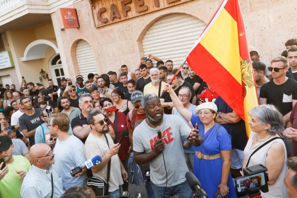 Die Protestler reisten mehrheitlich von außerhalb an. - © Edu Botella/EUROPA PRESS/dpa