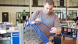 Werkzeug-Bauer erfüllen Halle mit Leben - © Bad Salzuflen