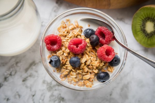 Müsli gehört für viele zum Frühstück dazu - © Foto: Christin Klose/dpa-tmn