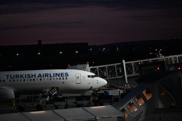 31 Afghanen sind mit dem Flugzeug in Hannover angekommen. - © Dpa/dpa
