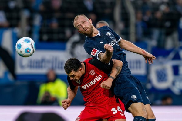 Im Hinspiel trennten sich Bayer Leverkusen und der VfL Bochum 1:1. - © David Inderlied/dpa