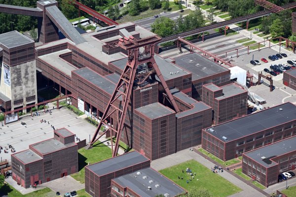Die stillgelegte Zeche Zollverein in Essen. - © Federico Gambarini/dpa