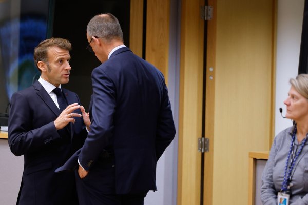 Bundeskanzler Friedrich Merz (CDU) und der französische Präsident, Emmanuel Macron, haben zum «Summit on European Digital Sovereignty» eingeladen. (Archivfoto) - © Geert Vanden Wijngaert/AP/dpa