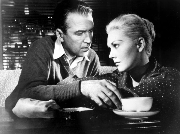 Kim Novak - hier im Hitchcock-Klassiker «Vertigo» - erhält einen Goldenen Löwen für ihr Lebenswerk. (Archivfoto) - © picture alliance / dpa