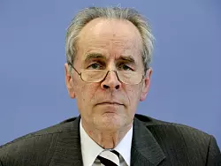 Kriminologe Christian Pfeiffer. - &copy; FOTO: DPA