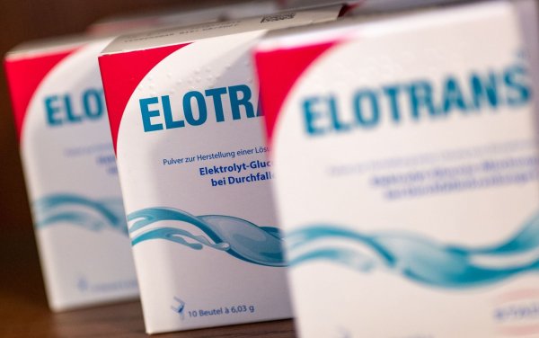 Das Durchfallmedikament "Elotrans" ist stark gefragt. - © Lena Lachnit/dpa