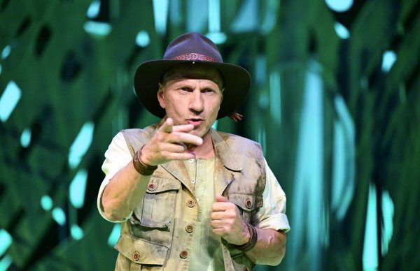 Der Schauspieler und "Tatort"-Kommissar Richy Müller probt für eine Gastrolle im Musical "Tarzan". - © Bernd Weißbrod/dpa