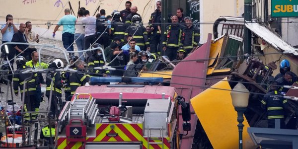 Nach ersten Erkenntnissen des Amtes für die Verhütung und Untersuchung von Flug- und Eisenbahnunfällen (GPIAAF) hat sich womöglich das Haltekabel vom Wagen der Standseilbahn gelöst und so das Unglück verursacht. - © Armando Franca/AP/dpa