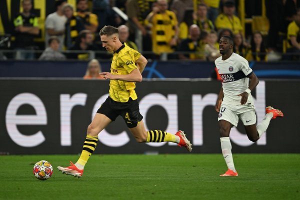 Sollte Nico Schlotterbeck in Paris ein Thema werden, könnte er bald Mitspieler von Ousmane Dembelé sein. - © Federico Gambarini/dpa