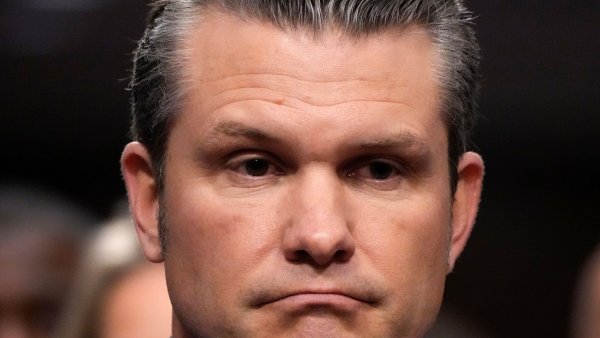 US-Verteidigungsminister Hegseth ist in der Geheimchat-Affäre zunehmend in den Fokus geraten. (Archivbild) - © Alex Brandon/AP/dpa
