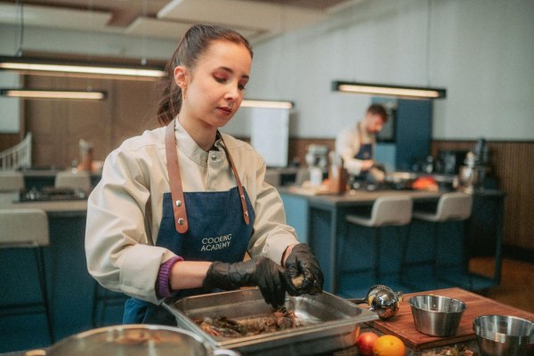 Mit «Die Cooking Academy» versucht der Privatsender ab Montag einen Neuanfang - und tischt sein Vorabend-Rezept gleich mehrfach auf. - © Julia Feldhagen/ProSieben/dpa