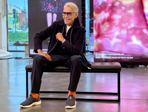 Wolfgang Joop ist mehr als ein Modedesigner - das zeigt er in einer Ausstellung über sein Lebenswerk im Kunstraum Potsdam. - © Monika Wendel/dpa