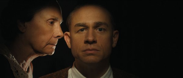 Ein Mörder und seine Mutter: «Monster: Die Geschichte von Ed Gein» - © -/Netflix/dpa