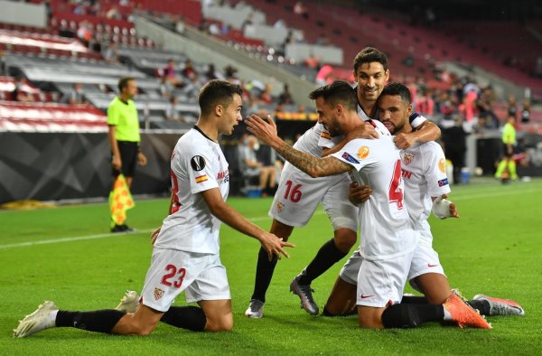 Sevilla mit dem 1:1 - © Foto: Marius Becker/dpa