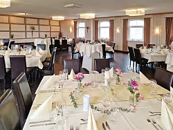 Das Gasthaus „Alter Krug Ruensiek“. - © Familie Thorenmeier