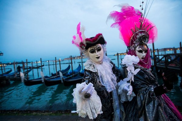 Karneval in Venedig - © Foto: Jin Yu/XinHua/dpa/Archiv