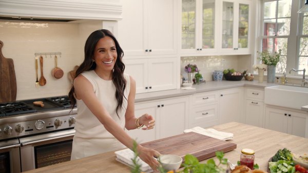Herzogin Meghan gibt in einer neuen Serie Lifestyle-Tipps. - © Netflix/PA Media/dpa