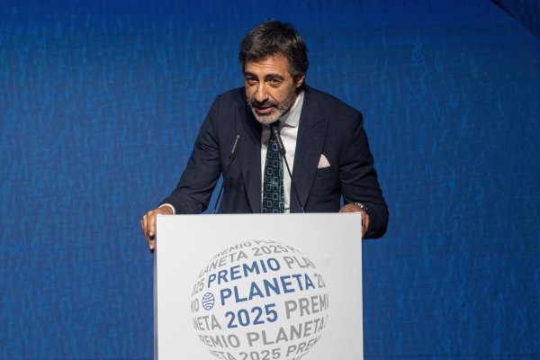 Juan del Val hat den mit einer Million Euro dotierten Planeta-Preis gewonnen. - © Lorena Sopêna/EUROPA PRESS/dpa