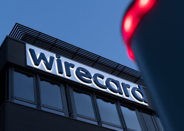 Zehntausende Aktionäre fordern von Wirecard Schadenersatz. (Archivbild) - © Peter Kneffel/dpa