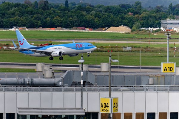 Im Juli 2024 starteten an den großen NRW-Flughäfen 90 500 Passagiere mehr als ein Jahr zuvor. - © Henning Kaiser/dpa