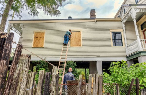 Der Tropensturm könnte sich zum Hurrikan entwickeln. - © Chris Granger/The Times-Picayune/The New Orleans Advocate/AP