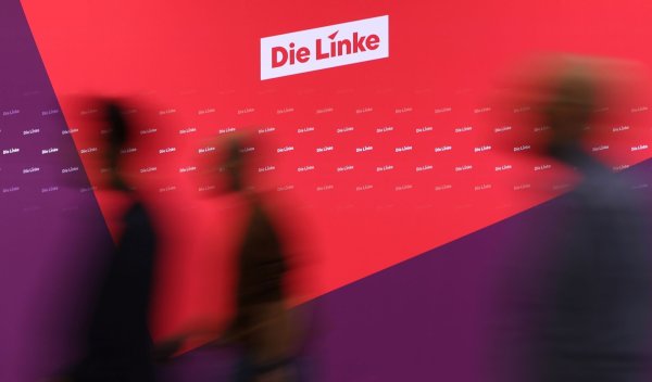 «Wir sind die Linke, wir sind wieder da.» - © Karl-Josef Hildenbrand/dpa