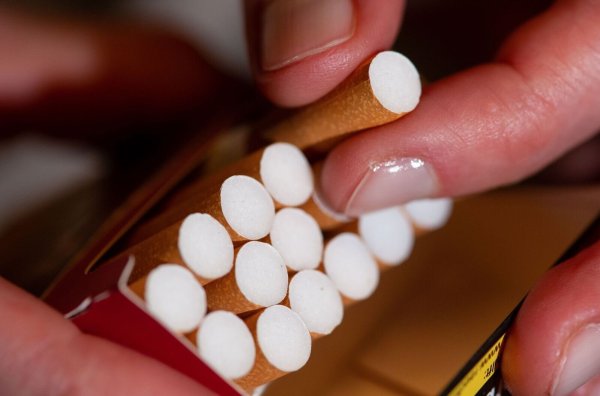 Der Tabakkonsum bei Jugendlichen ist wieder gestiegen. - © Sven Hoppe/dpa