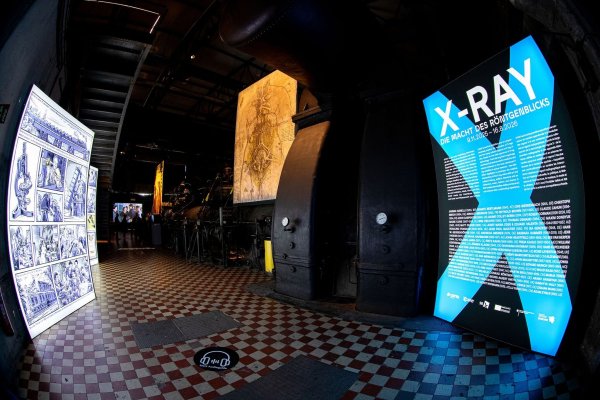 Auf über 6.000 Quadratmetern kann die Ausstellung «X-Ray - Die Macht des Röntgenblicks» besichtigt werden. - © Pinter Laszlo/dpa