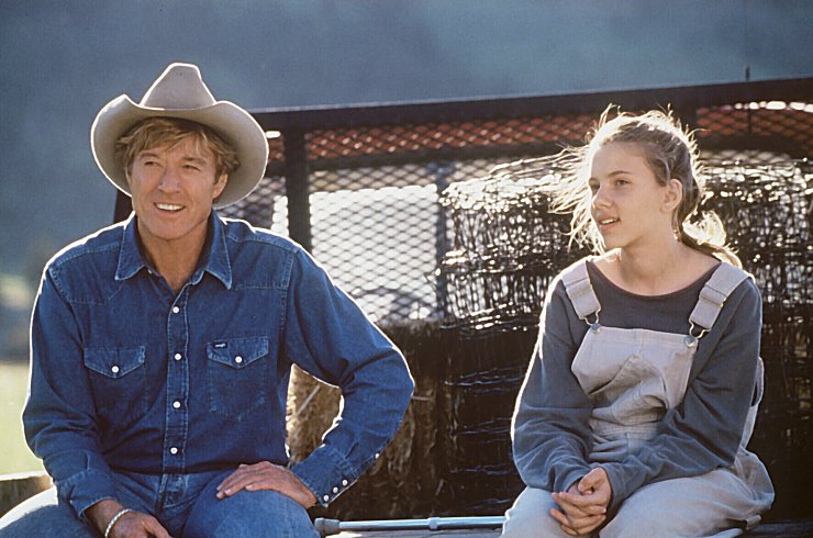 Scarlett Johansson spielte mit nur 13 Jahren intensiv und glaubwürdig ihre Rolle als Grace, die trotz ihrer schweren Verletzungen durch einen Reitunfall auf Toms (Robert Redford) Ranch in Montana wieder neue Lebensfreude bekommt. - © picture-alliance/ obs