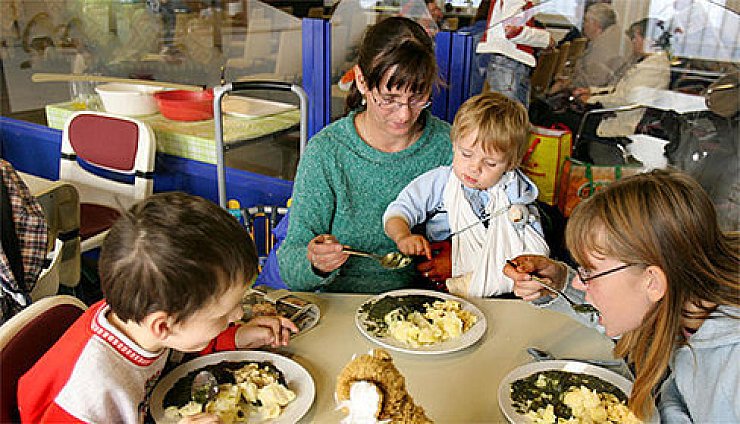 OWL verbessert Armutsbilanz in NRW - © OWL